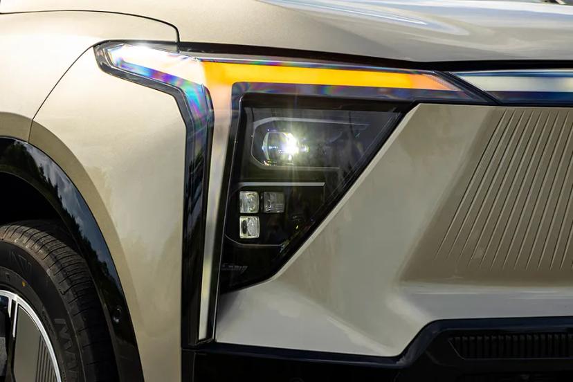 mahindra-xev-9s-headlight