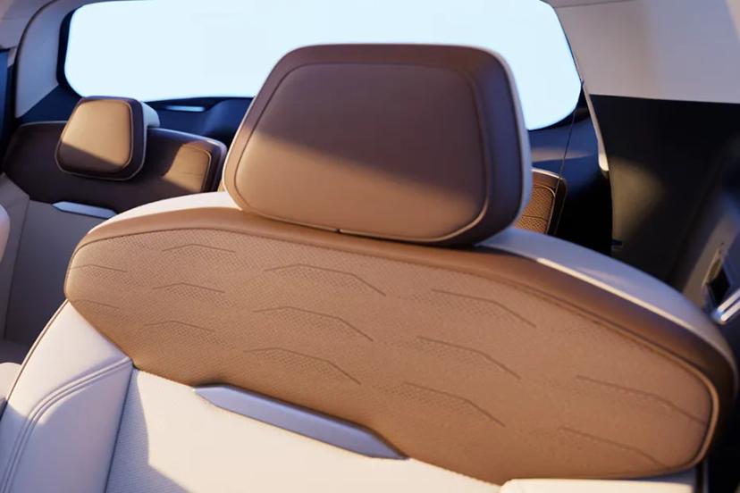 mahindra-xuv-7xo-seat-headrest