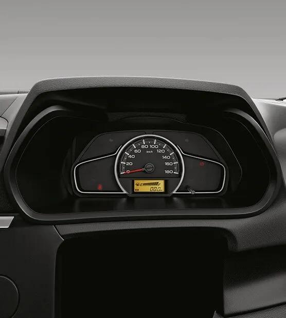 maruti-suzuki-alto-instrument-console