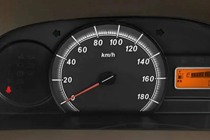 maruti-suzuki-eeco-cargo-instrument-cluster