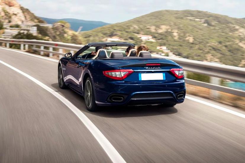 maserati-grancabrio-hands-free-boot-release