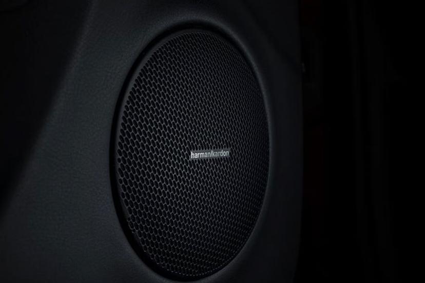 maserati-grancabrio-speakers