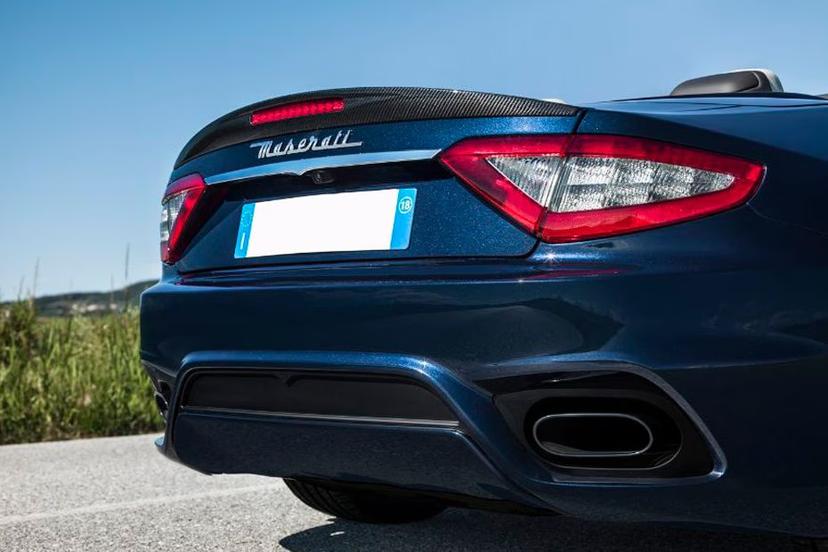 maserati-grancabrio-taillight