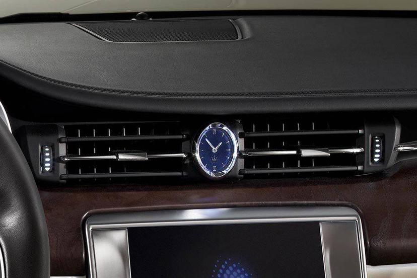 maserati-quattroporte-front-ac-vents