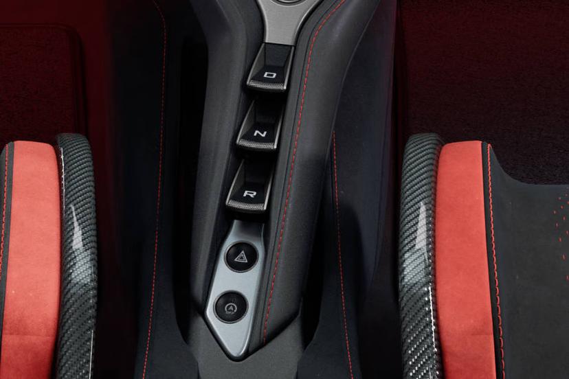 mclaren-750s-driving-mood