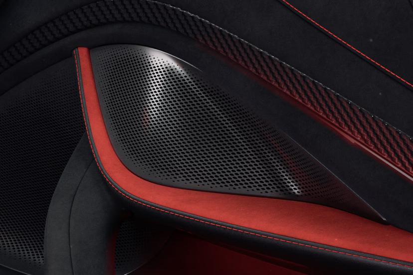 mclaren-750s-speakers