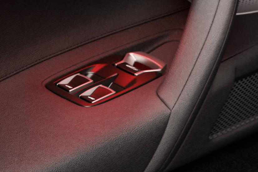 mclaren-750s-window-controls