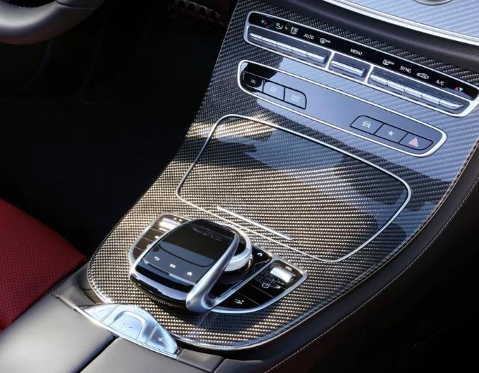 mercedes-benz-amg-e-53-cabriolet-gear-shifter