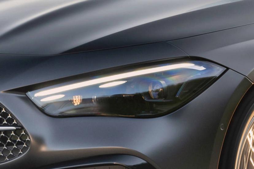 mercedes-benz-cle-cabriolet-headlight