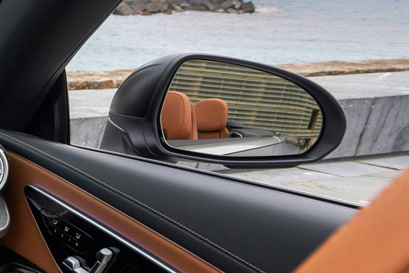 mercedes-benz-cle-cabriolet-side-mirror-glass