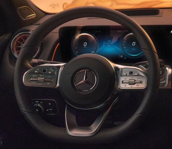 mercedes-benz-eqb-steering-wheel