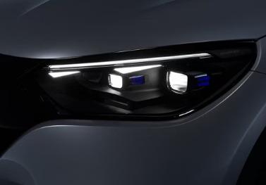 mercedes-benz-eqe-suv-head-light