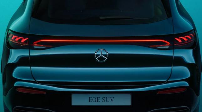 mercedes-benz-eqe-suv-tail-lamp
