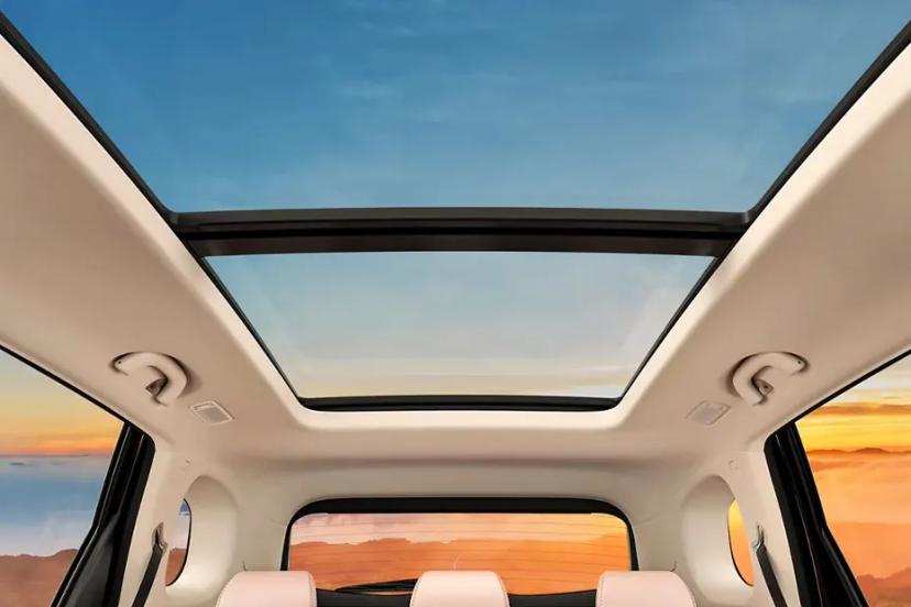 mg-hector-plus-sun-roof