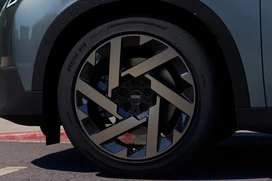 mini-countryman-c-wheel