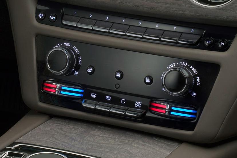 rolls-royce-ghost-series-II-ac-controls