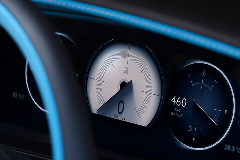 rolls-royce-ghost-series-II-instrument-cluster