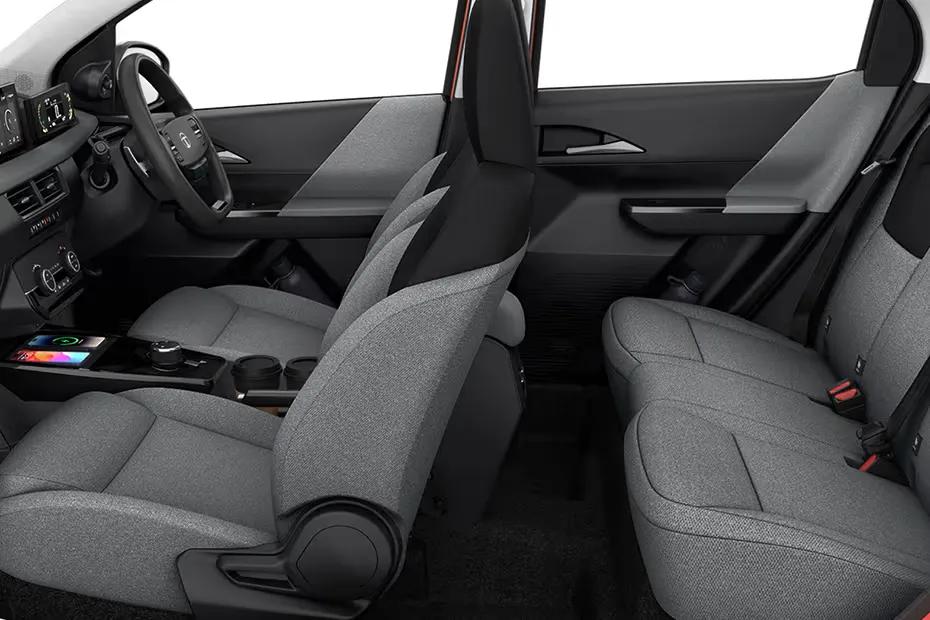tata-tiago-seats
