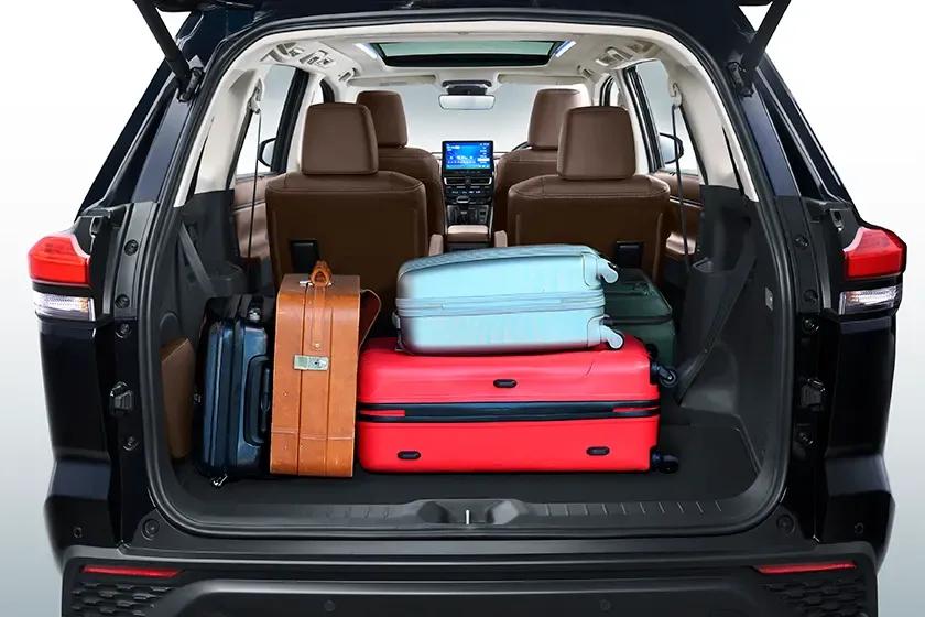 toyota-innova-hycross-bootspace