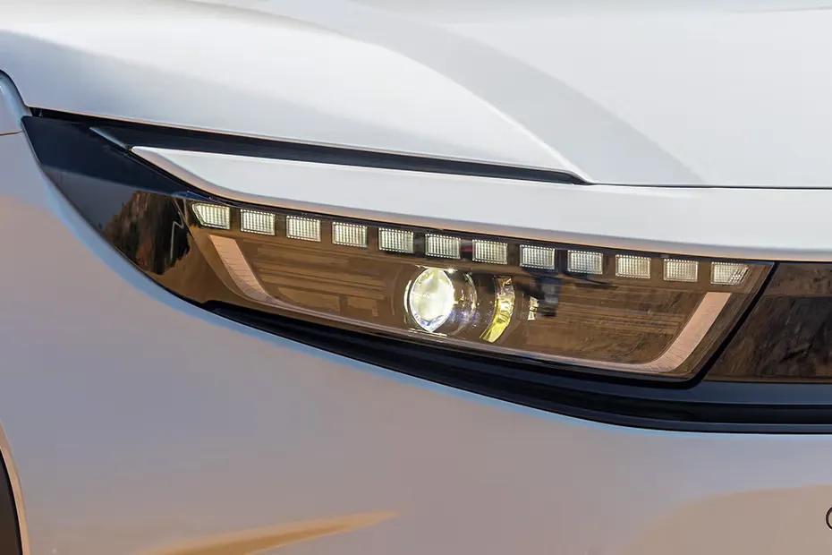 toyota-urban-cruiser-ebella-headlight-
