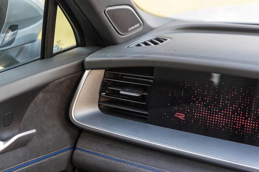 volkswagen-tayron-r-line-front-passenger-ac-vent