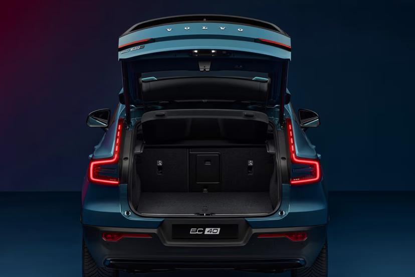 volvo-ec40-bootspace