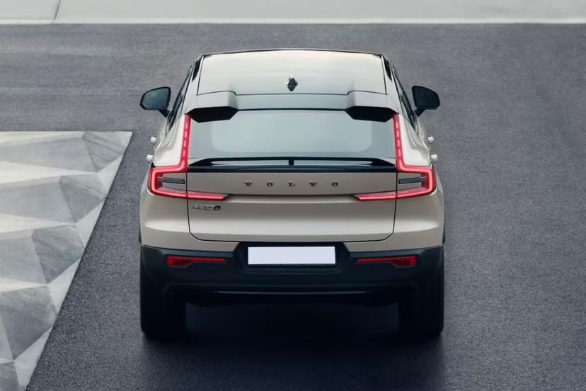 volvo-ec40-rear-view