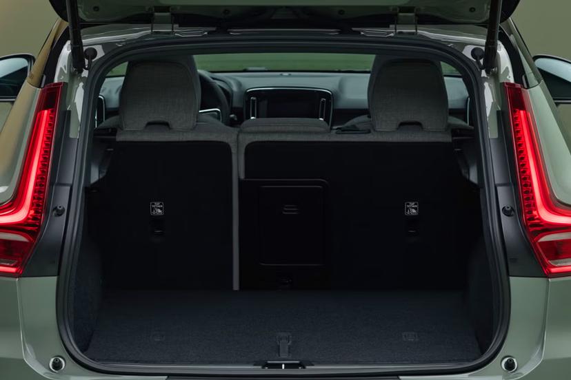 volvo-ex40-bootspace