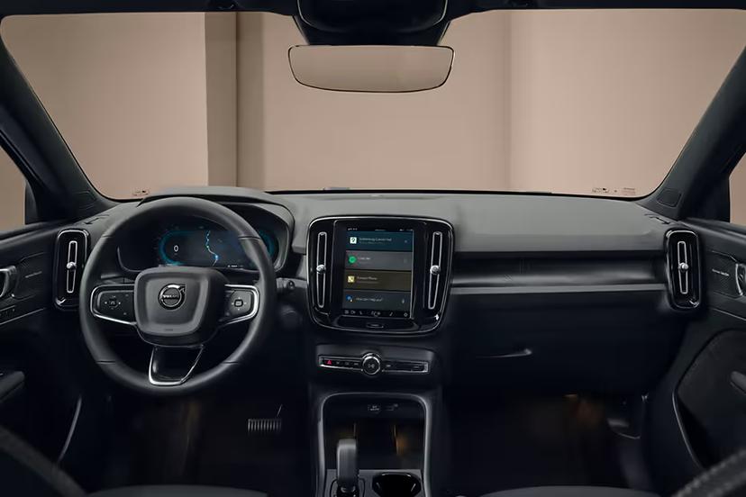 volvo-ex40-dashboard