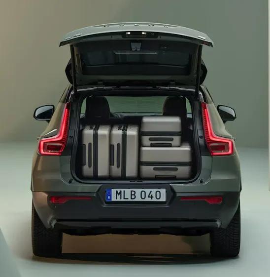 volvo-xc-40-recharge-boot-space
